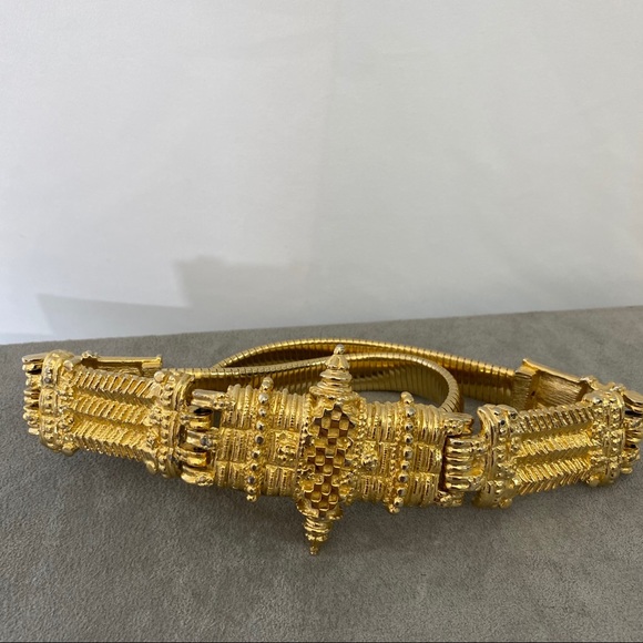 Judith Leiber Accessories - Vintage Judith Leiber Gold Tone Baroque Belt XS/S